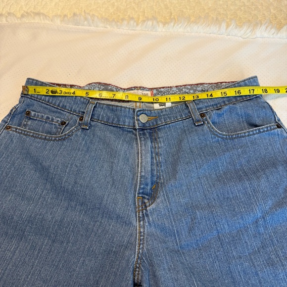 Levi’s Relaxed 550 Blue Denim Jean Shorts Women’s Size 18 - Picture 8 of 11